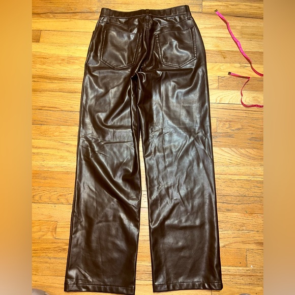 Abercrombie Curve Love Faux Leather The 90s Straight Leg High Rise Pants 29 - Picture 8 of 10